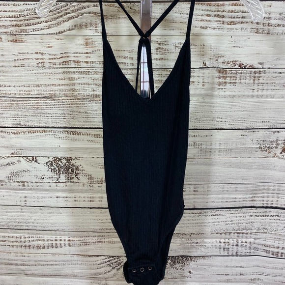 Topshop Tops - Topshop black ribbed body suit size 2